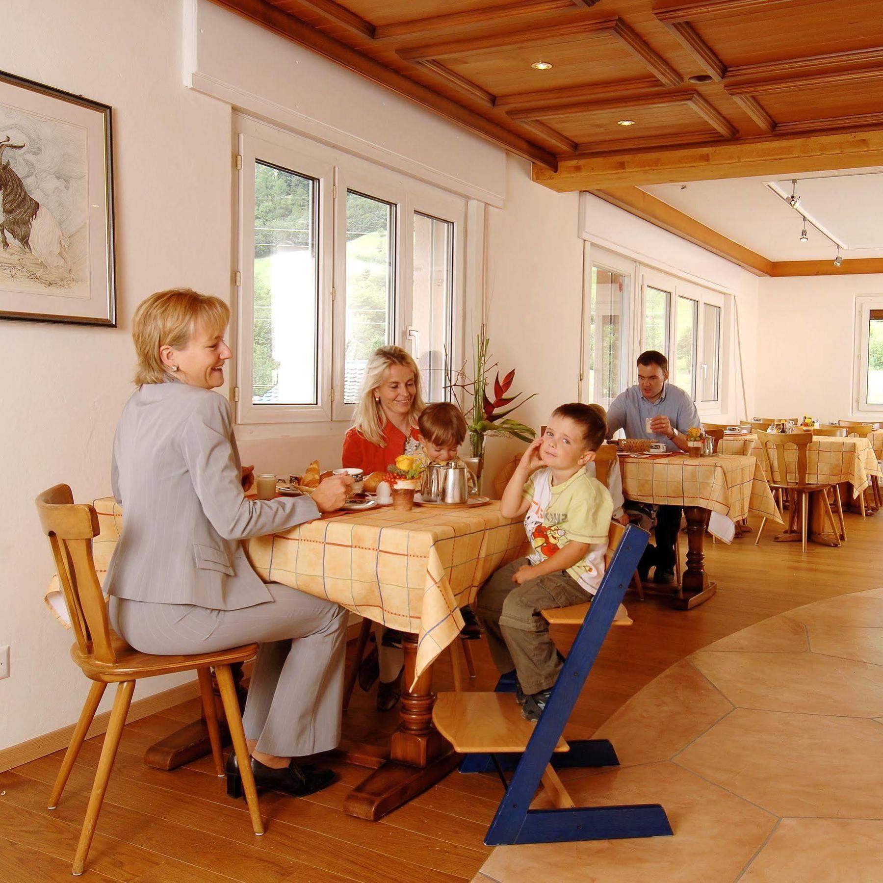 Hotel Viktoria-Leukerbad-Therme Экстерьер фото