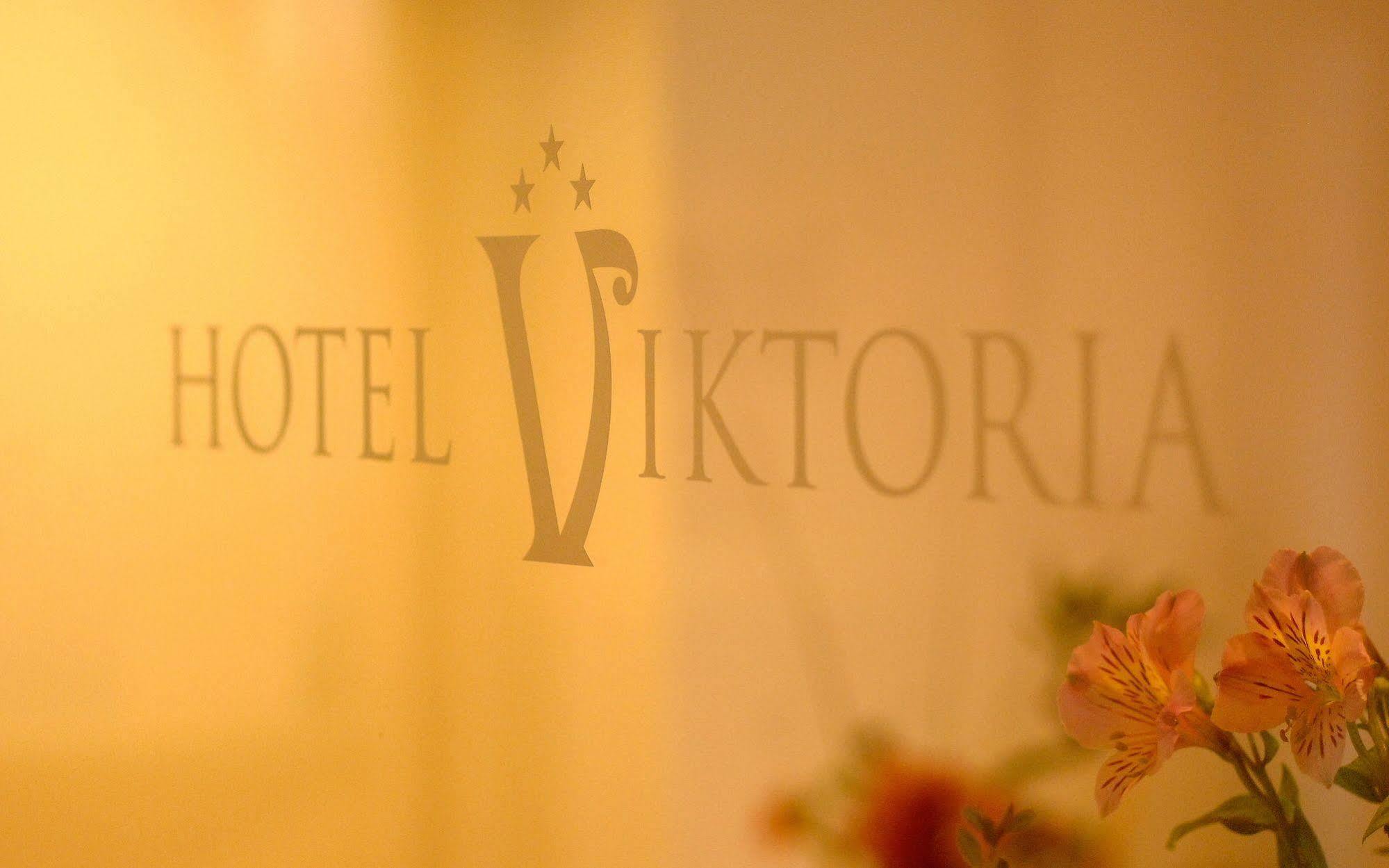 Hotel Viktoria-Leukerbad-Therme Экстерьер фото